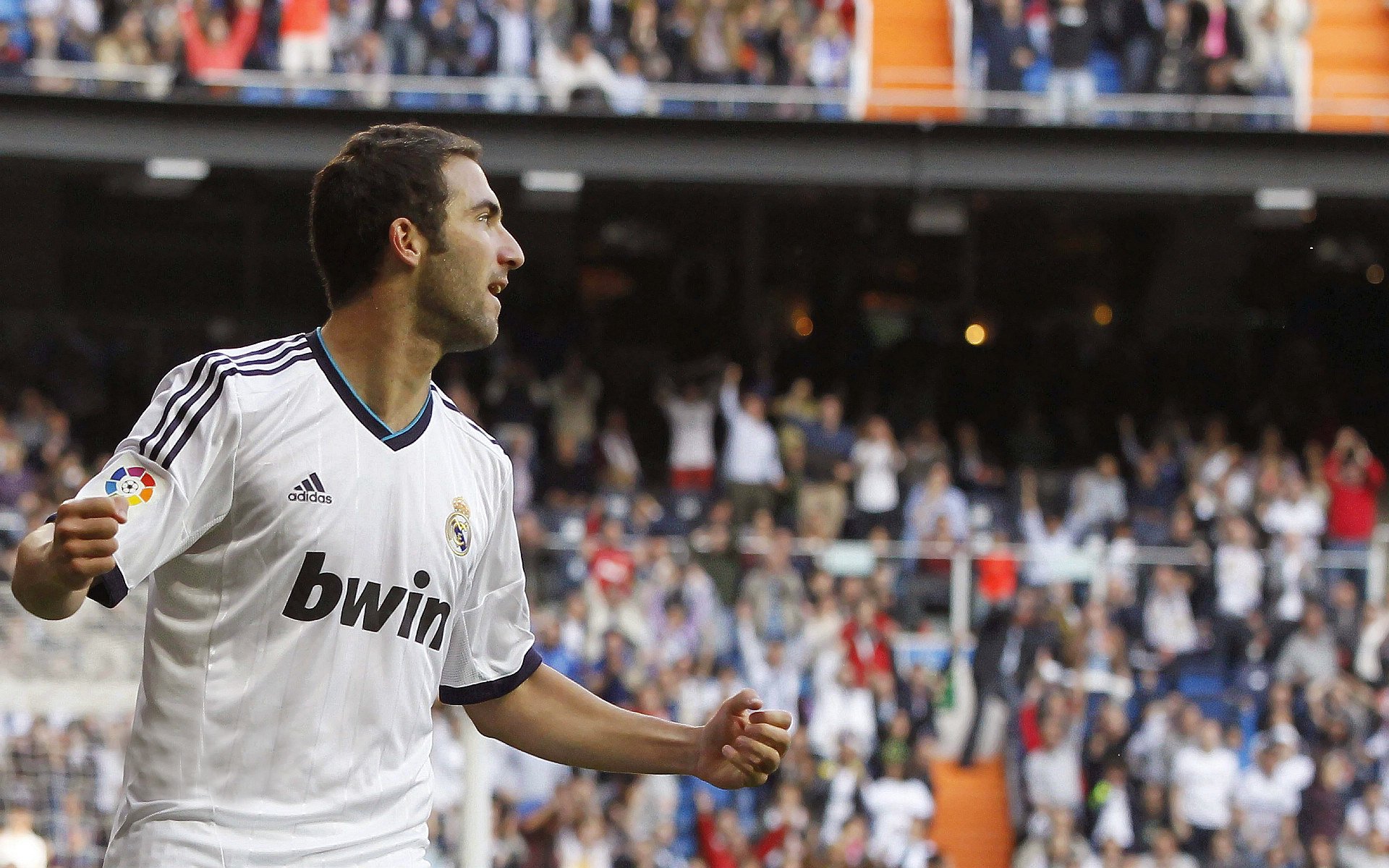 格林伍德凭借扎实的防守反应力,助袋鼠队成功防住对方进攻,格林伍德怎么样